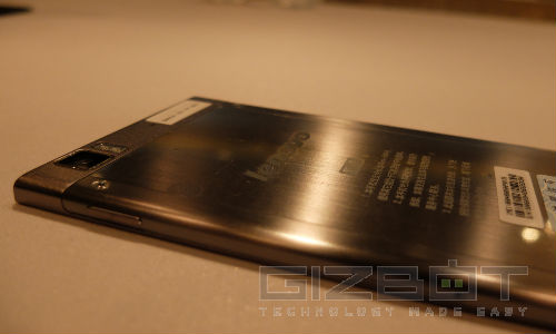 Lenovo K900 First Look: Brushed Interface Is Missing