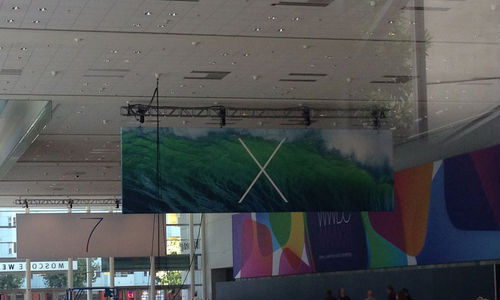 Apple Puts Up New Banners at WWDC Venue Confirming iOS 7 And OS X 10.9
