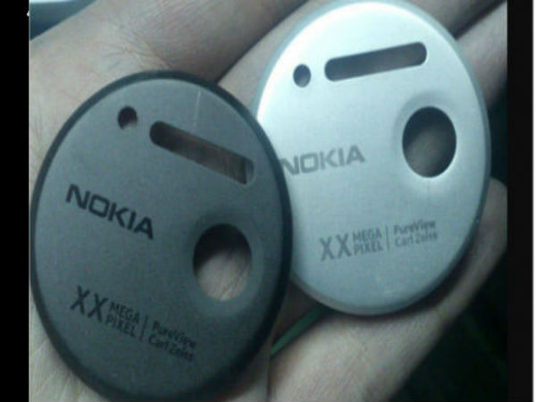 Nokia EOS – Metallic casing or polycarbonate body