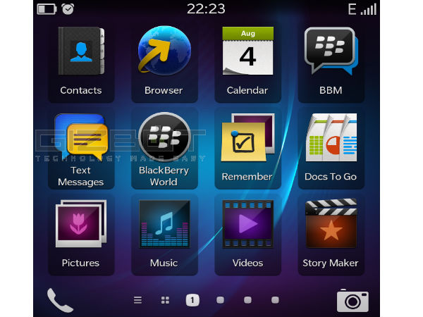 BlackBerry Q5: Hands on Review BlackBerry Q5: Hands on Review