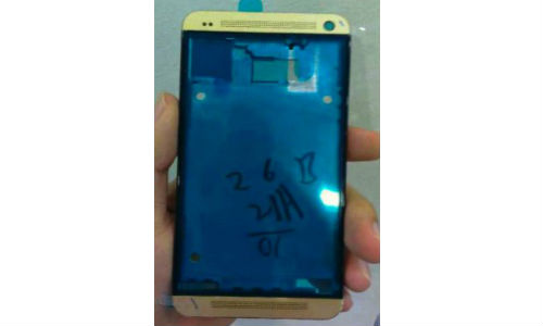 HTC One Gold Colored Chassis Gets Leaked 