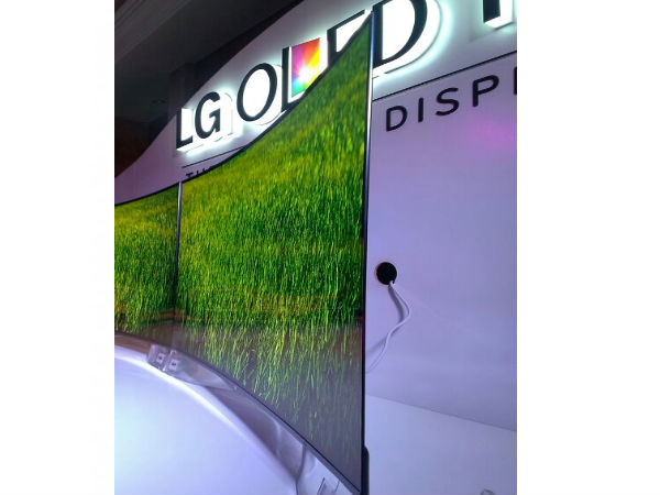 LG 55EA9800 Curved TV Features