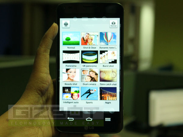 LG G Flex Hands on Review: Curving Its Way Straight to Top