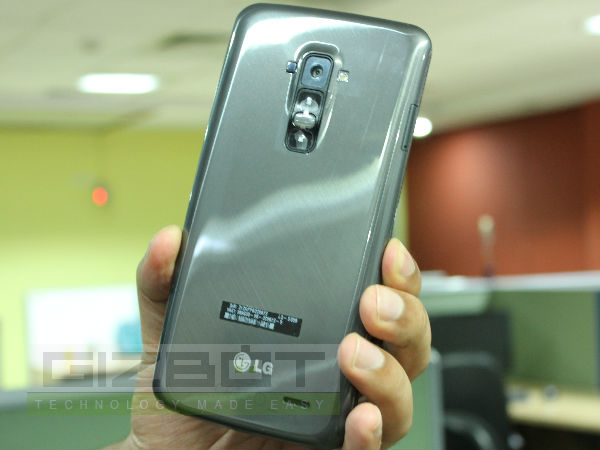 LG G Flex Hands on Review: Curving Its Way Straight to Top