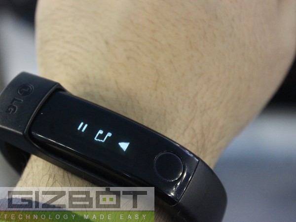 LG Lifeband Touch Hands on and First Look LG Lifeband Touch Hands on and First Look