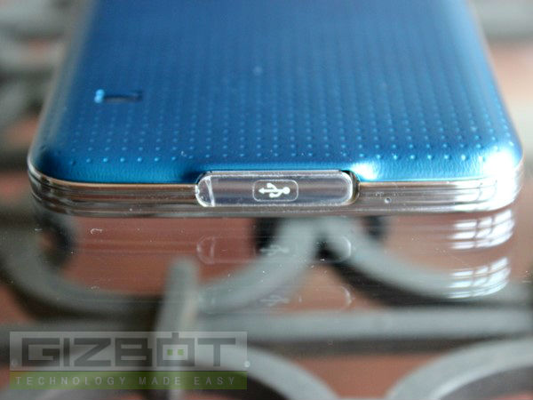 Samsung Galaxy S5 Hands on and First Look