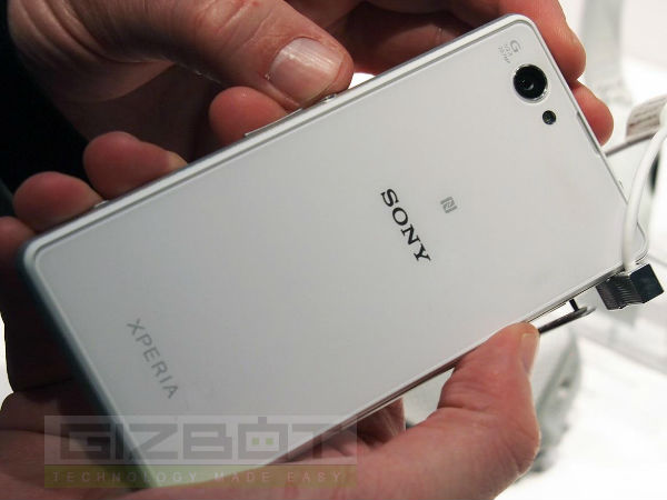 Sony Xperia Z1 Compact Review: Big Things Come in Small Package