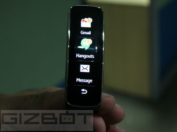 Samsung Gear Fit Review: The Perfect Wearable Device