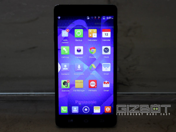 Panasonic P81 Hands on and First Look