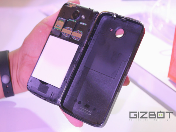 Micromax Canvas Win W121 First Look: India's Answer to Nokia Lumia 630