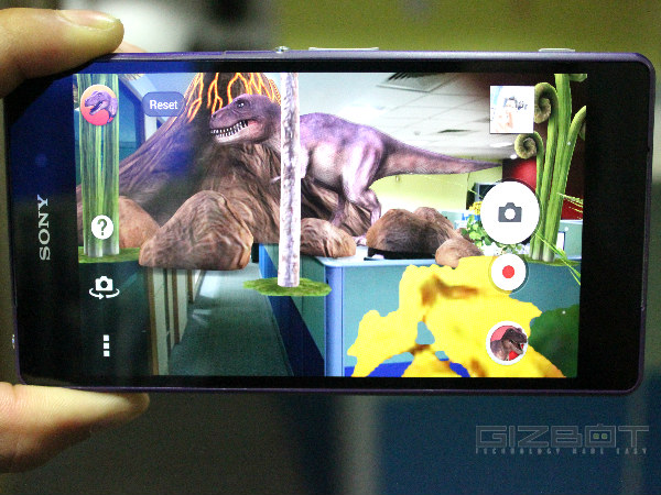 Sony Xperia Z2 Review: The Xperia Z1 Look-alike That Packs a Punch