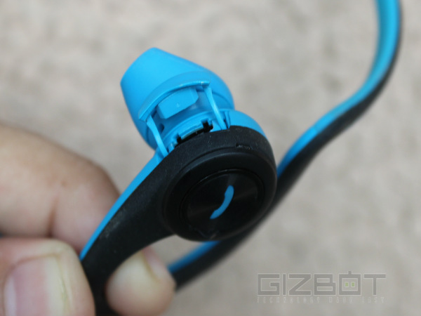 Plantronics BackBeat Fit Hands-on Review
