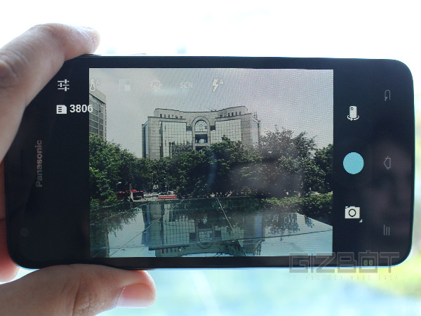 Panasonic Eluga U Hands-On and First Look