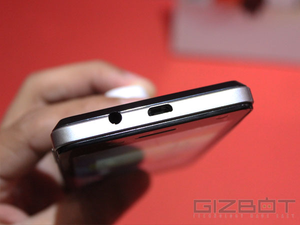 Intex Aqua Style First Look and Hands On: Just Another Budget Offering