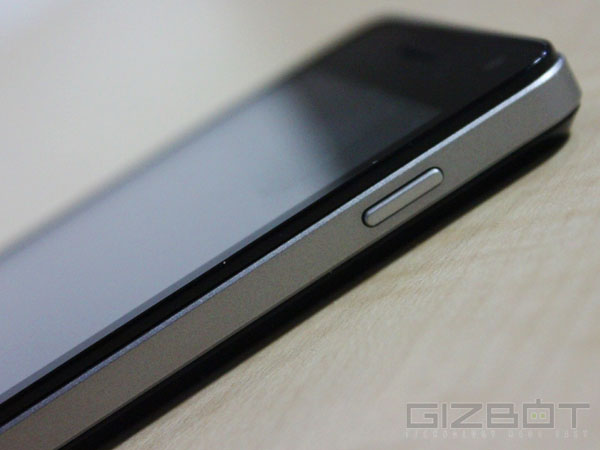 Intex Aqua Style Review