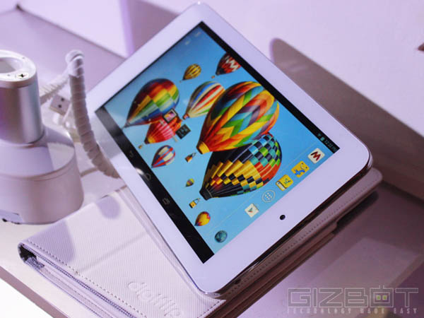 Flipkart Digiflip Pro ET701 Hands-on And First Look Flipkart Digiflip Pro ET701 Hands-on And First Look