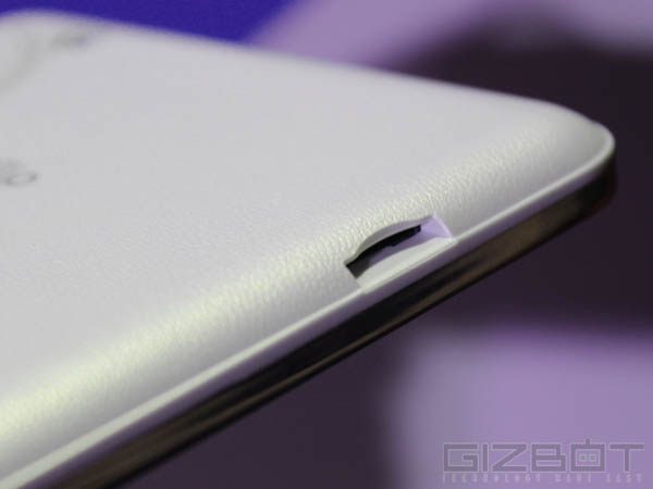 Flipkart Digiflip Pro ET701 Hands-on And First Look Flipkart Digiflip Pro ET701 Hands-on And First Look