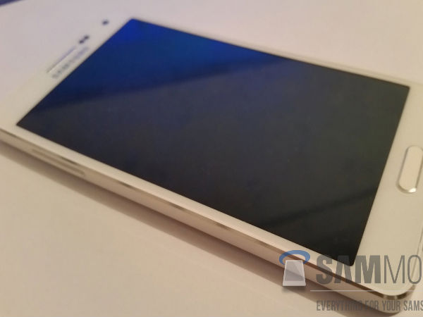 Samsung Galaxy A5 (SM-A500F) First Live Images leak Online 