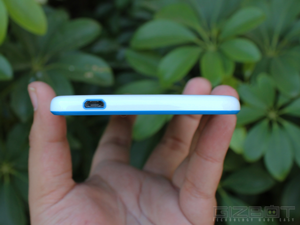 HTC Desire 820 First Look HTC Desire 820 First Look