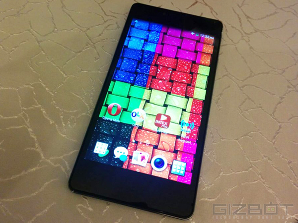 Alcatel launches Flash selfie Smartphone at Rs 9,999: Top 10 Rivals