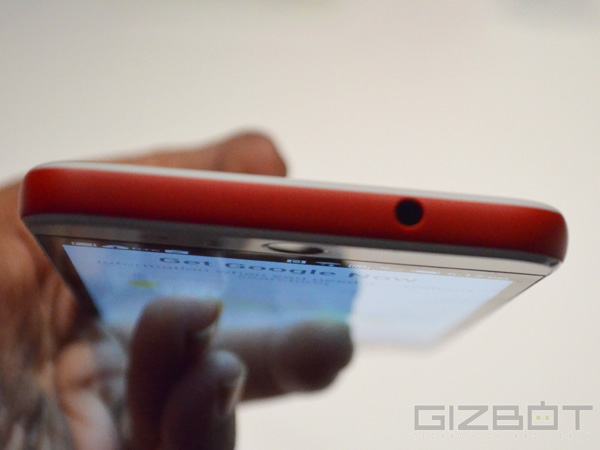 HTC Desire Eye First Look: A Super Powered Selfie Smartphone