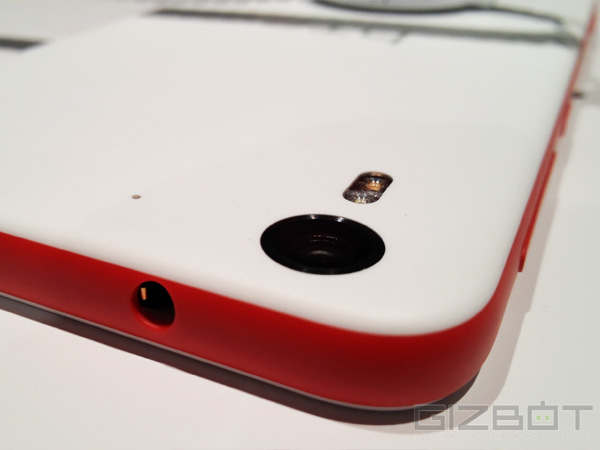 HTC Desire Eye First Look: A Super Powered Selfie Smartphone  