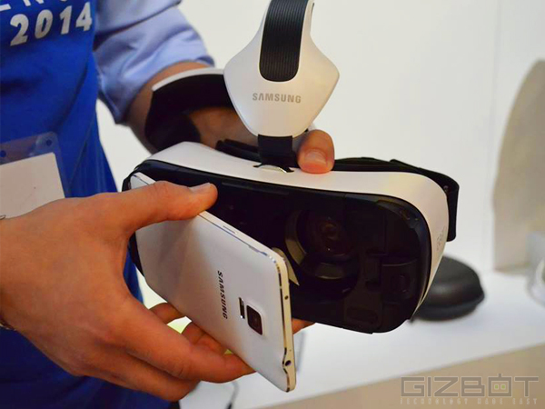 Samsung Gear VR  Headset ‘Innovator Edition’ First Look