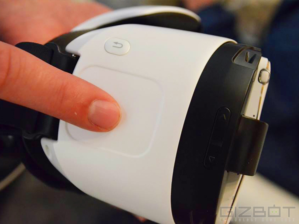 Samsung Gear VR  Headset ‘Innovator Edition’ First Look