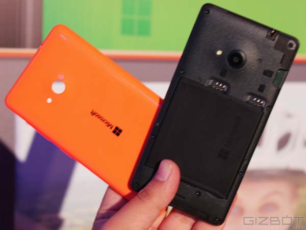 Microsoft Lumia 535 First Look: Lovely Smartphone