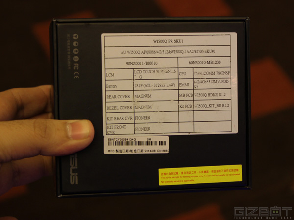 Asus ZenWatch First Look: Inquisitive Design, Yet Shallow Software