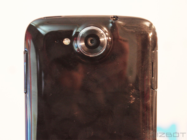 Acer Liquid Jade First Look: Mid Ranger With A Slim Profile