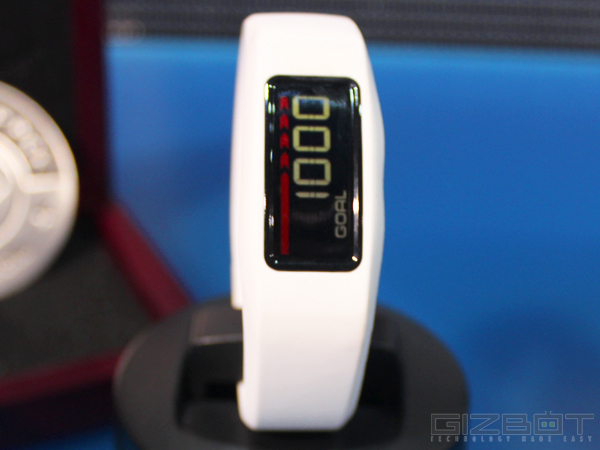CES 2015: Garmin Vivoactive, Epix and Fenix 3 Smartwatch Announced