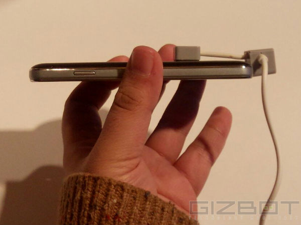 Samsung Z1 with Tizen OS Officially Launched in India at Rs 5,700