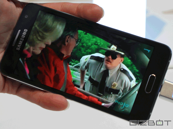 Samsung Galaxy A3 First Look