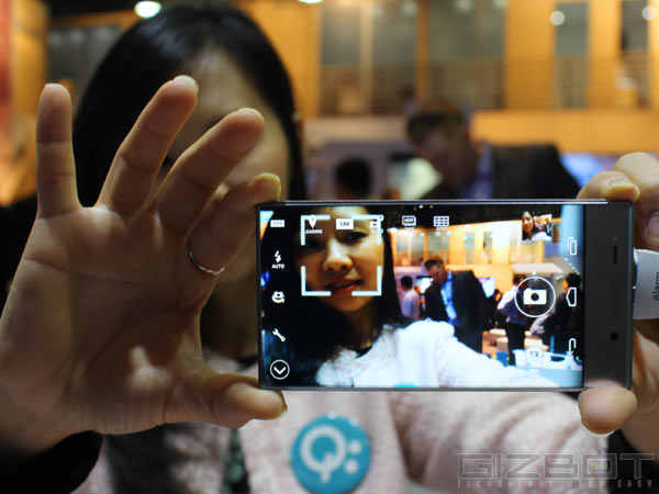 Sharp Aquos Crystal First Look