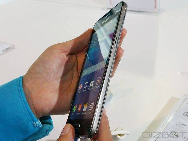 Samsung Galaxy A7 Now Available in India