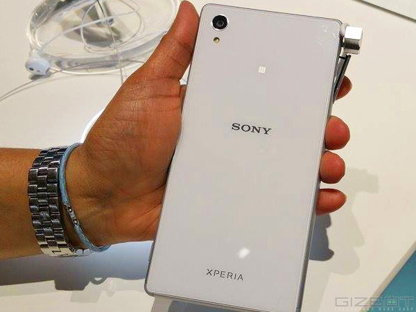Sony Xperia M4 Aqua Hands on First Look