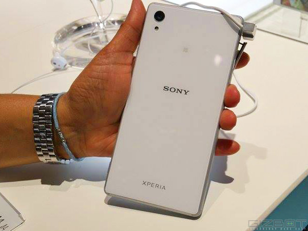 Sony Xperia M4 Aqua Hands on First Look