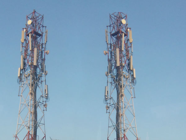 Telecom Minister Asks Operators to improve Quality of Service