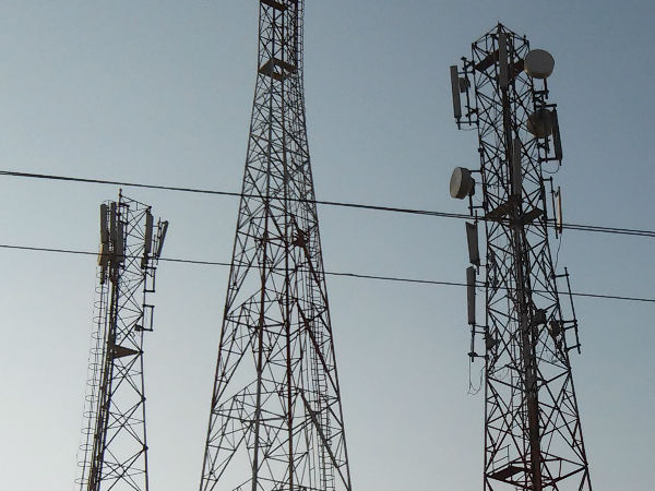 Telecom Minister Asks Operators to improve Quality of Service