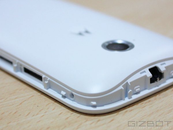 Moto E (2nd gen) Review: Budget Friendly Android Lollipop Smartphone