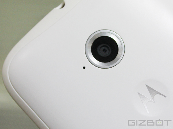 Moto E (2nd gen) Review: Budget Friendly Android Lollipop Smartphone