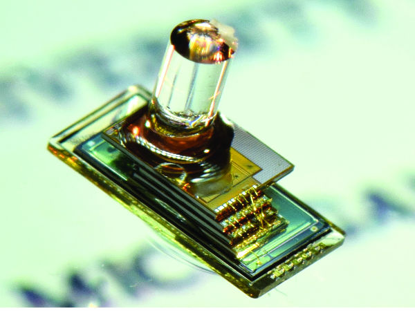 Micro Mote: A Computer That Is Smaller Than A Grain Of Rice