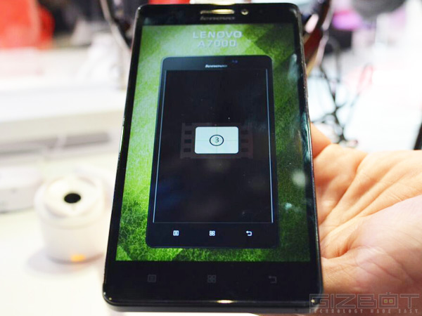 Should You Upgrade From  Moto E to Lenovo A7000?