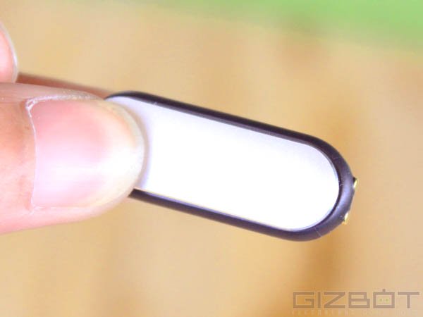 Xiaomi Mi Band First Look: Cheap and Works Best for India