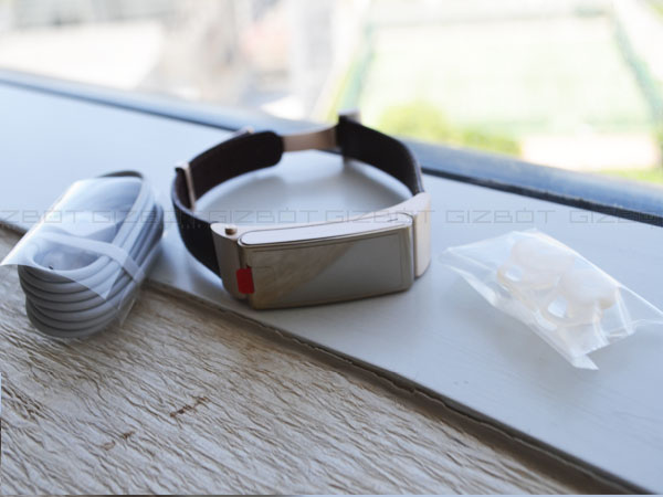 Huawei TalkBand B2 First Impression