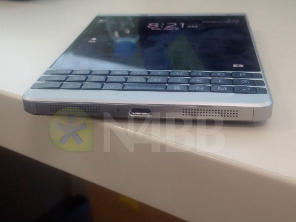 BlackBerry Olso Images And Specs Leaked, Successor of Passport