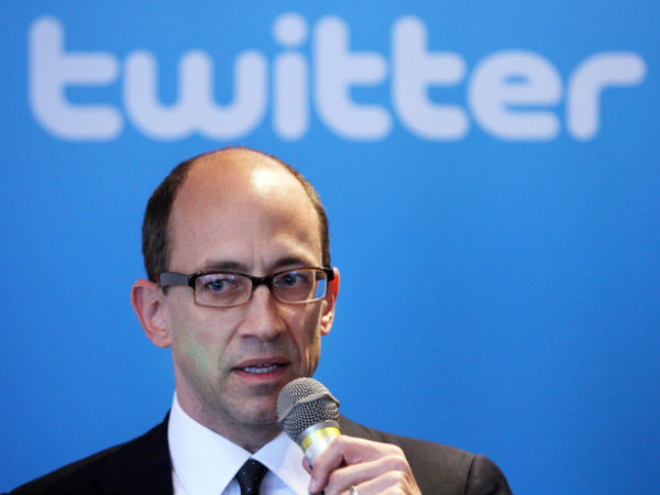 Twitter CEO Costolo steps down owing to weak financial performance!