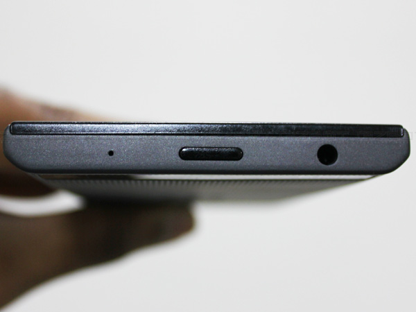 BlackBerry Leap Full Review