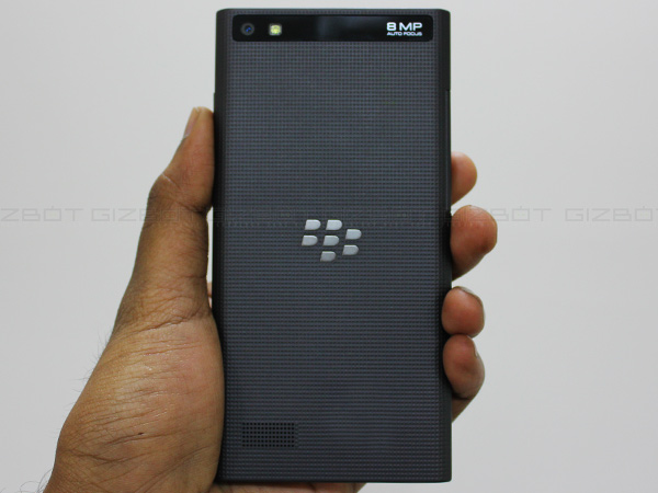 BlackBerry Leap Full Review
